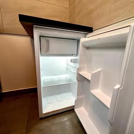 شقة Modernes 1 Zimmerapartment In Mit Wlan Fuer Monteure,handwerker *