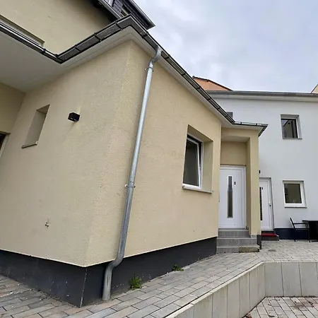 Modernes 1 Zimmerapartment In Mit Wlan Fuer Monteure,handwerker
