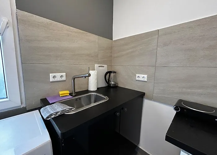 Modernes 1 Zimmerapartment In Mit Wlan Fuer Monteure,handwerker *